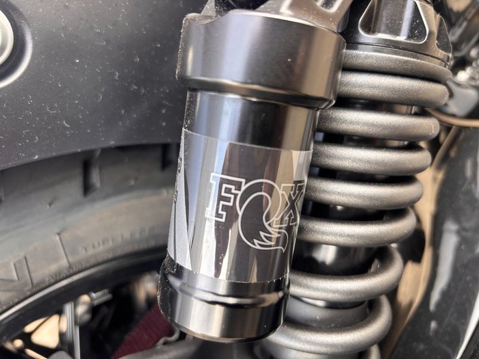 2024 Indian SPORT CHIEF BLACK