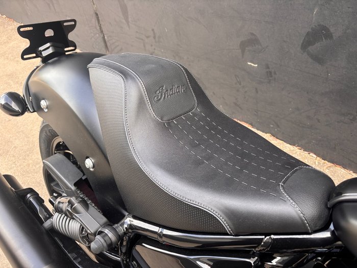 2024 Indian SPORT CHIEF BLACK