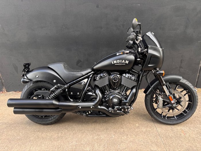 2024 Indian SPORT CHIEF BLACK