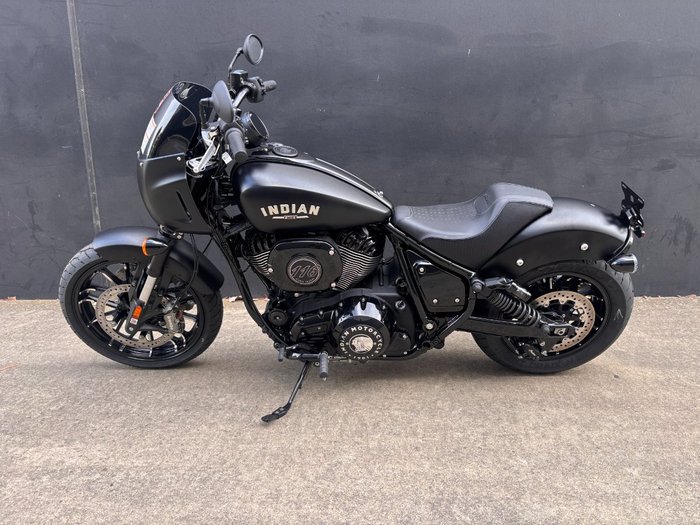 2024 Indian SPORT CHIEF BLACK