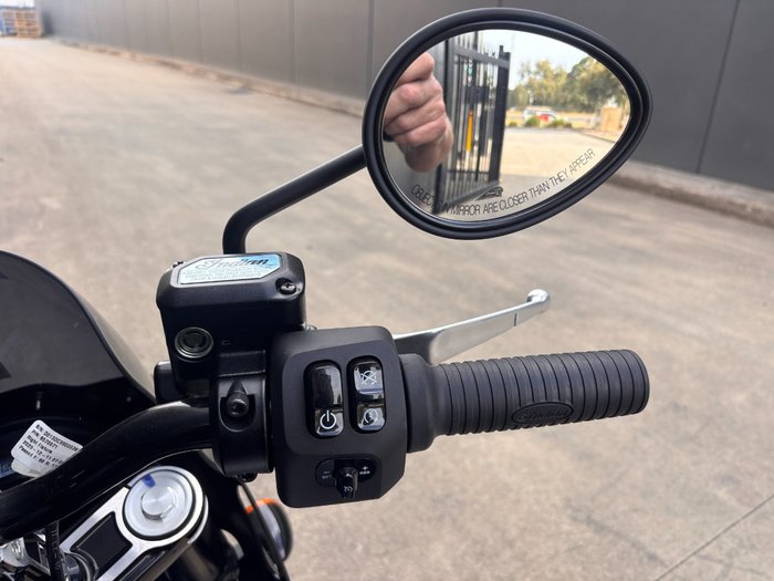 2024 Indian SPORT CHIEF BLACK