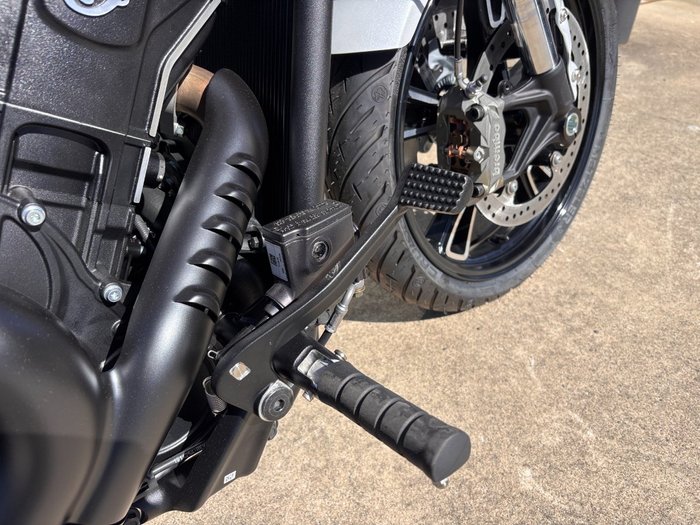 2025 Indian SCOUT 101 WHITE