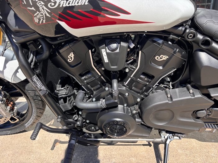 2025 Indian SCOUT 101 WHITE