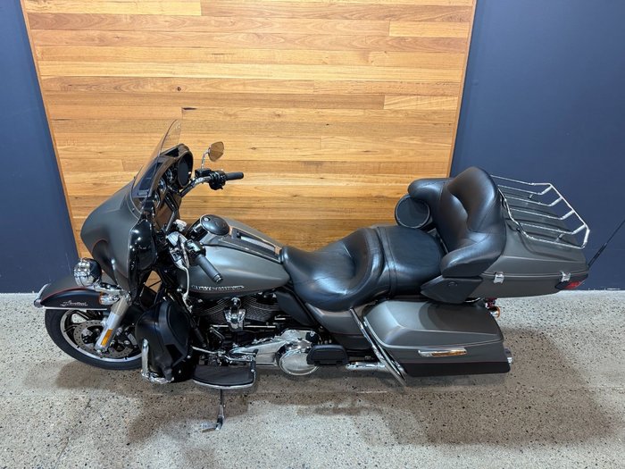 2018 Harley-davidson FLHTK ULTRA LIMITED Black