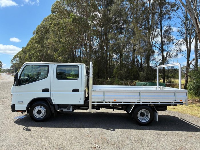 2025 Fuso Canter 515 White