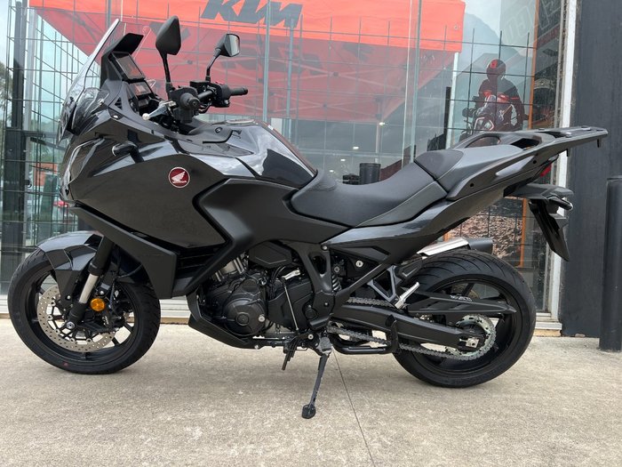 2025 Honda NT1100A ABS BLACK