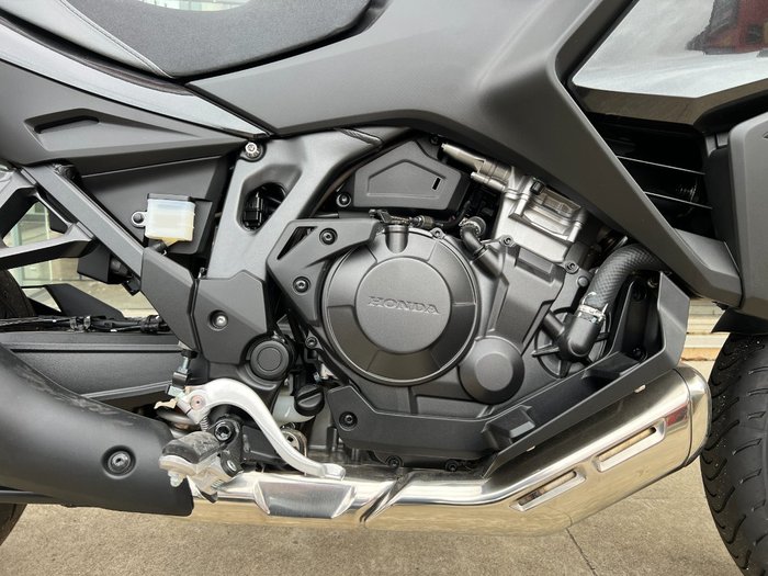2025 Honda NT1100A ABS BLACK