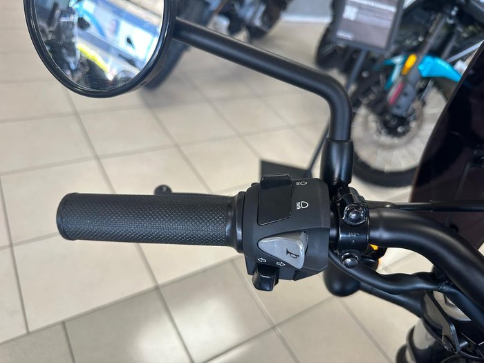 2025 Honda CMX500 CMX Black