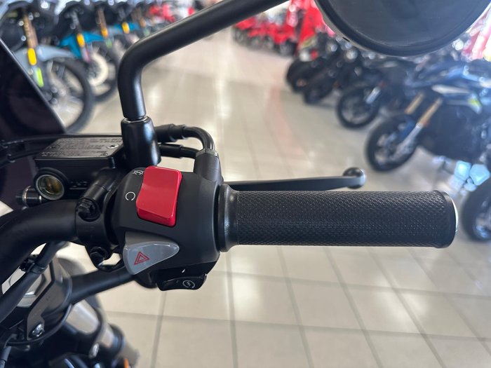 2025 Honda CMX500 CMX Black