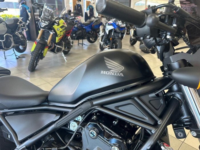 2025 Honda CMX500 CMX Black