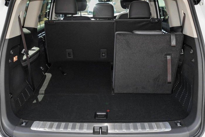 2025 LDV D90 Executive