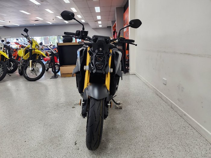 2025 Suzuki GSX-S1000 Black