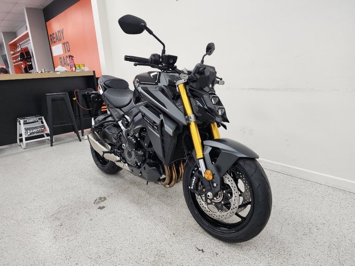 2025 Suzuki GSX-S1000 Black