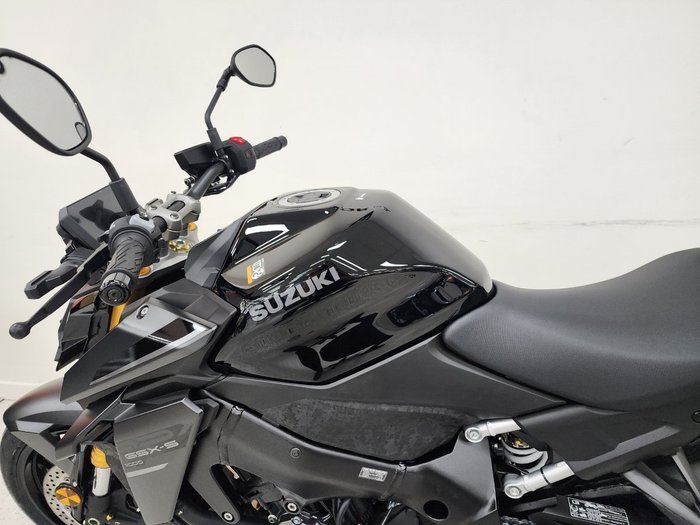 2025 Suzuki GSX-S1000 Black