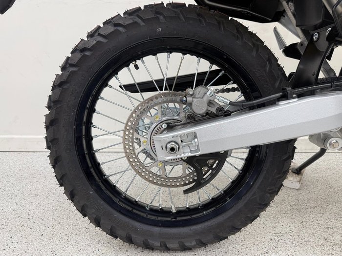 2025 Suzuki DR-Z400S Yellow