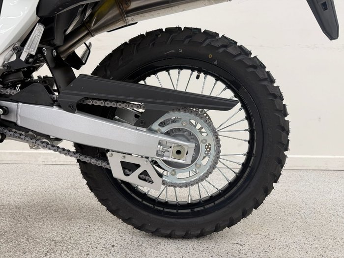 2025 Suzuki DR-Z400S Yellow