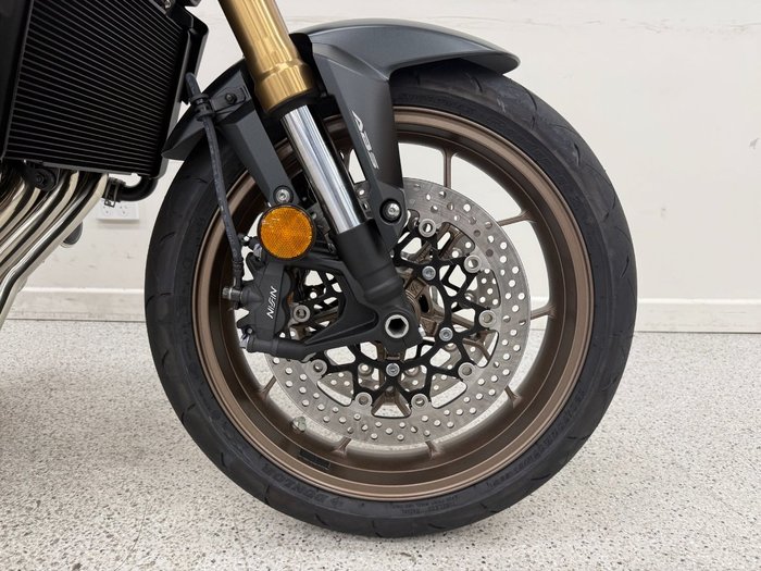 2025 Honda CB650RAC Red