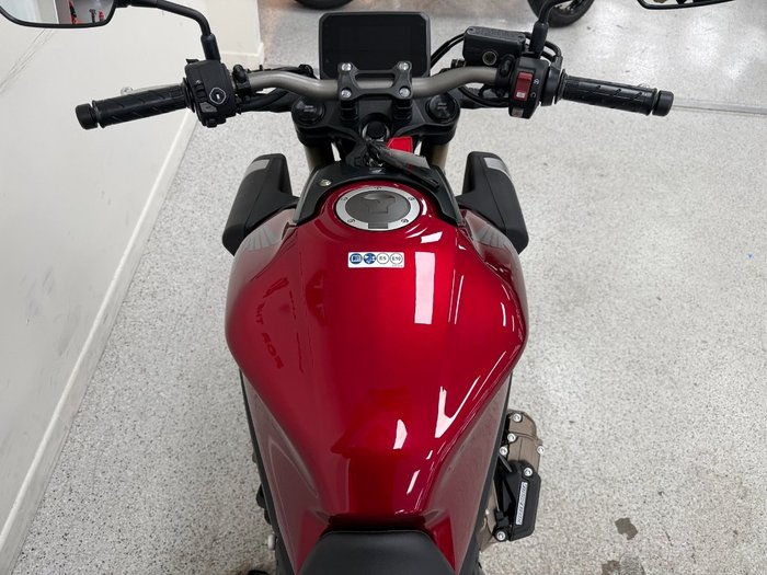2025 Honda CB650RAC Red