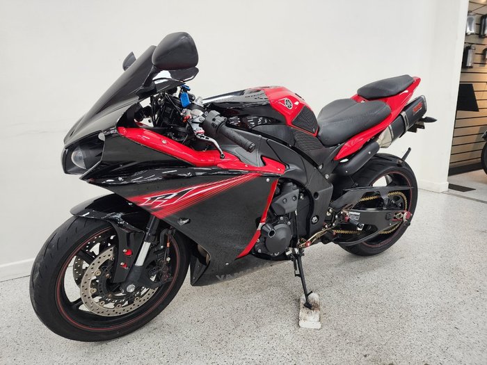 2012 YAMAHA YZF-R1 Red