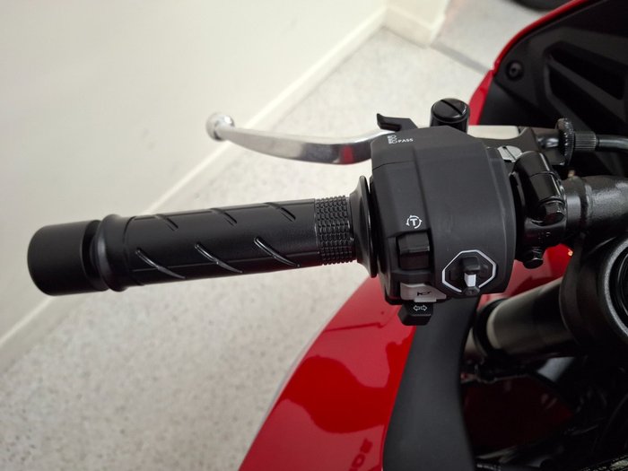 2025 Honda CBR650RAC Red