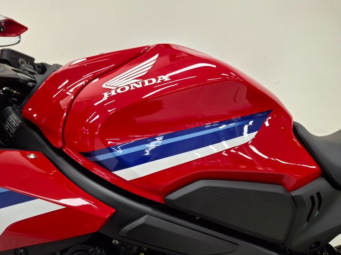 2025 Honda CBR650RAC Red