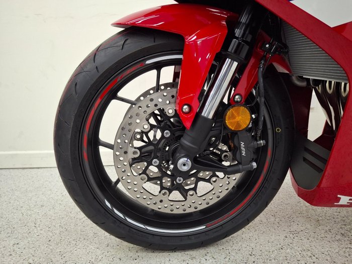 2025 Honda CBR650RAC Red