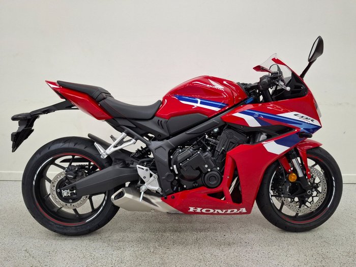 2025 Honda CBR650RAC Red