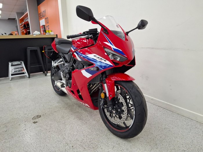2025 Honda CBR650RAC Red