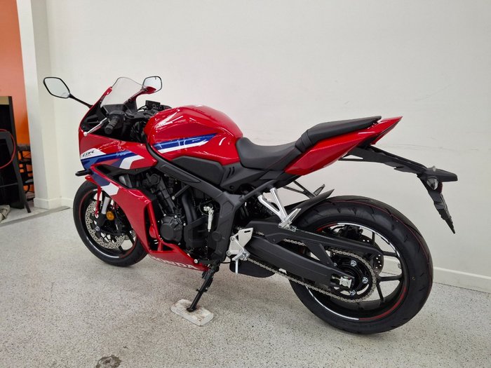 2025 Honda CBR650RAC Red