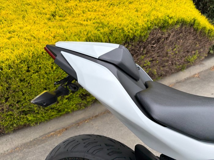 2024 Kawasaki NINJA 500 White