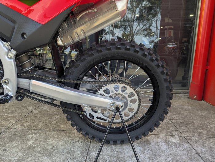 2025 Honda CRF250R RED