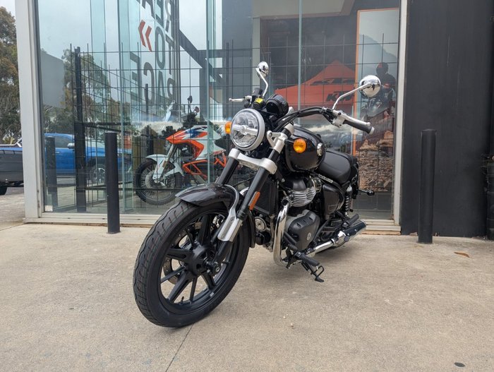 2025 Royal Enfield (see Also Enfiel 2025 Royal Enfield (see Also Enfiel 650CC SUPER METEOR 650 Road ASTRAL BLACK