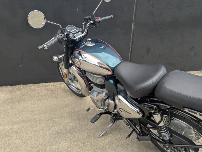 2025 Royal Enfield (see Also Enfiel CLASSIC 350 HALCYON Emerald Chrome