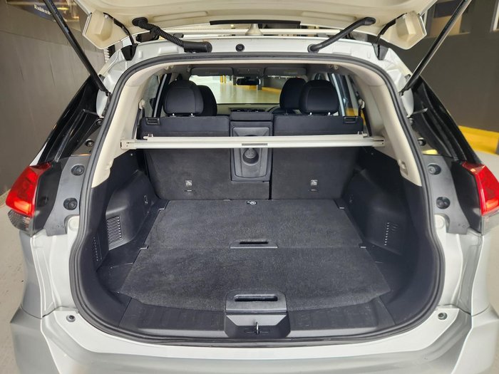 2021 Nissan X-TRAIL ST