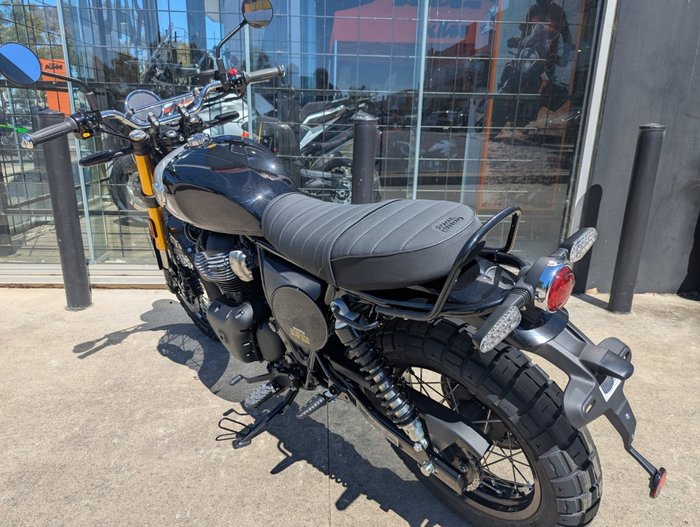 2026 Royal Enfield (see Also Enfiel 2026 Royal Enfield (see Also Enfiel 650CC BEAR 650 Road Golden Shadow