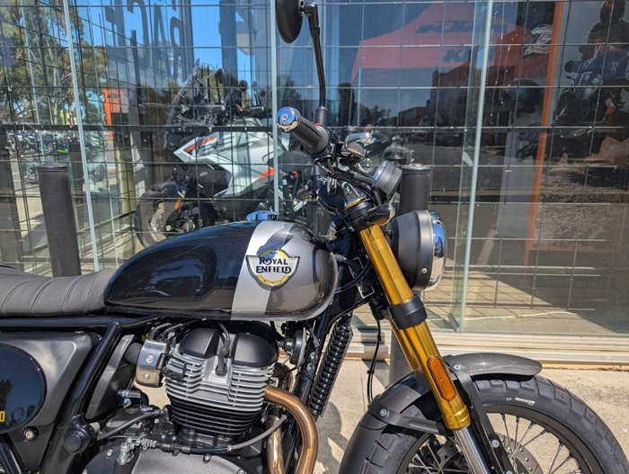 2026 Royal Enfield (see Also Enfiel 2026 Royal Enfield (see Also Enfiel 650CC BEAR 650 Road Golden Shadow