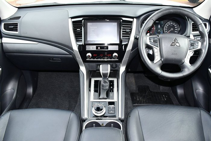 2024 Mitsubishi Pajero Sport GLS