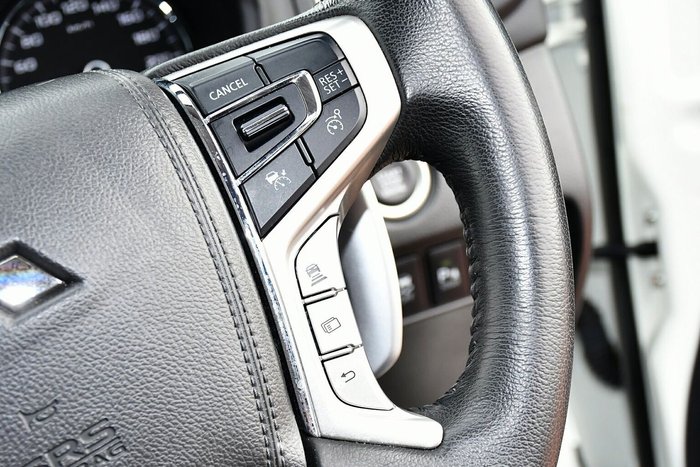 2024 Mitsubishi Pajero Sport GLS