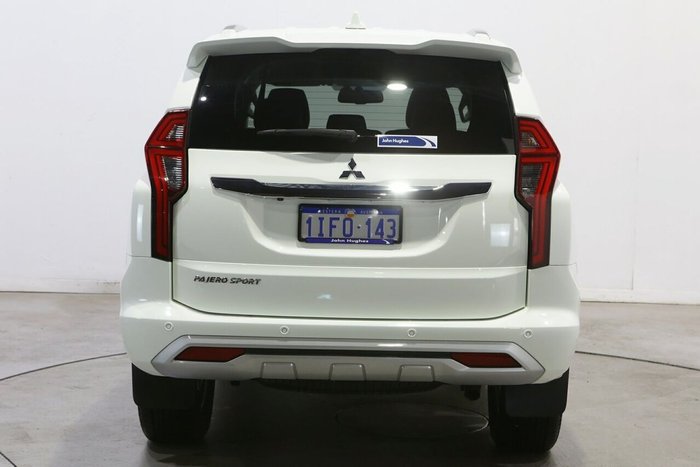 2024 Mitsubishi Pajero Sport GLS
