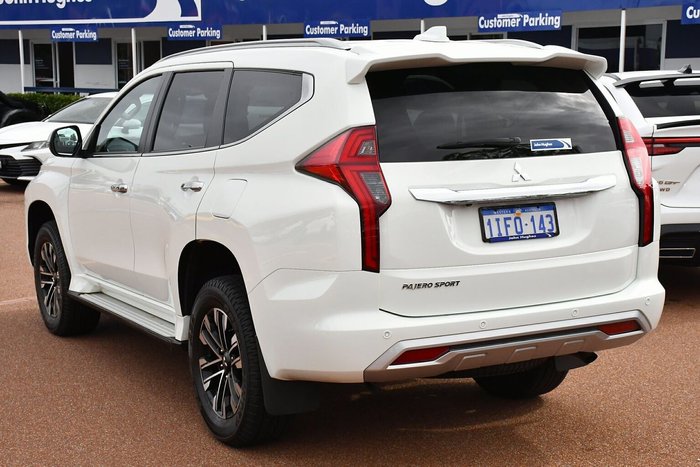 2024 Mitsubishi Pajero Sport GLS