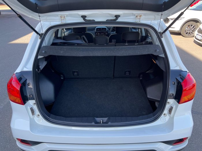 2019 Mitsubishi ASX ES