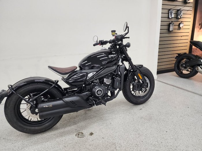 2025 CFMOTO 450 CL-C BOBBER NEBULA BLACK