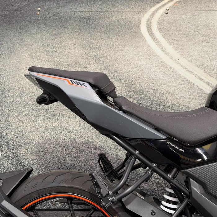 2025 CFMOTO 300 NK ABS NEBULA BLACK