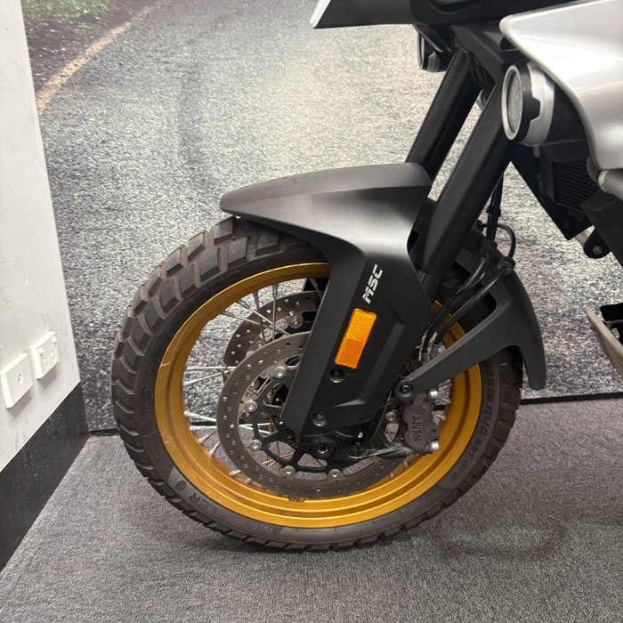 2023 CFMOTO MT EXPLORE NEBULA WHITE