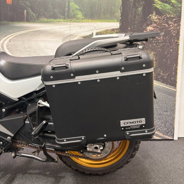 2023 CFMOTO MT EXPLORE NEBULA WHITE