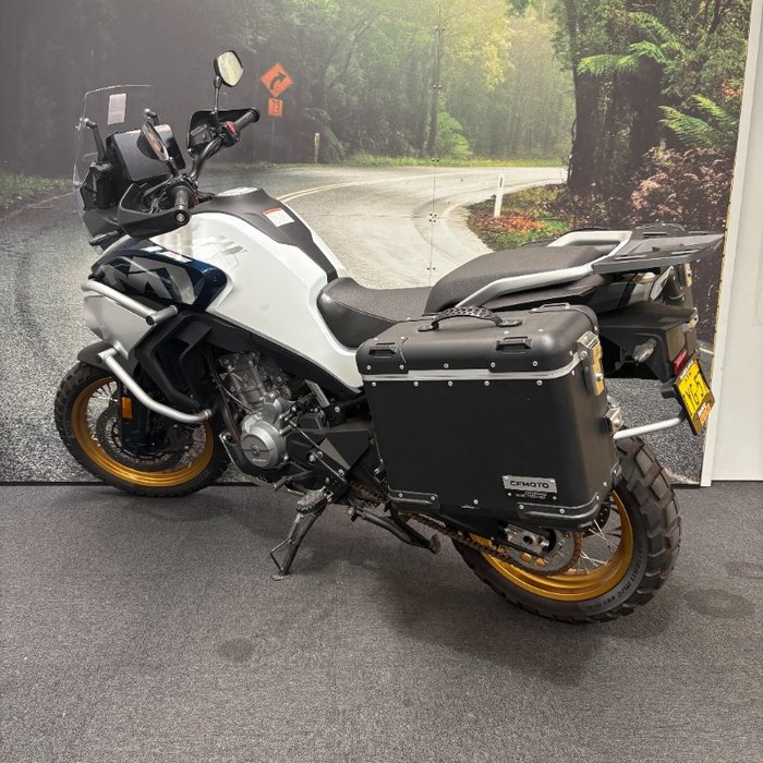 2023 CFMOTO MT EXPLORE NEBULA WHITE