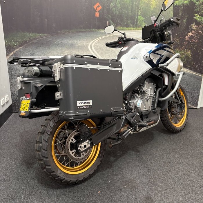 2023 CFMOTO MT EXPLORE NEBULA WHITE