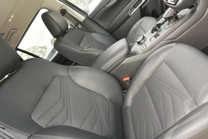 2025 Ford Everest Trend