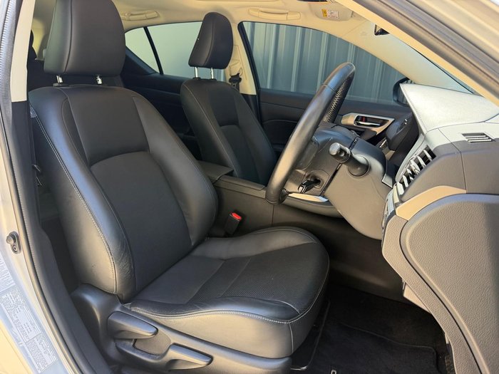 2016 Lexus CT 200h Luxury ZWA10R Titanium