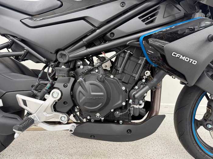 2025 CFMOTO 450 NK NEBULA BLACK